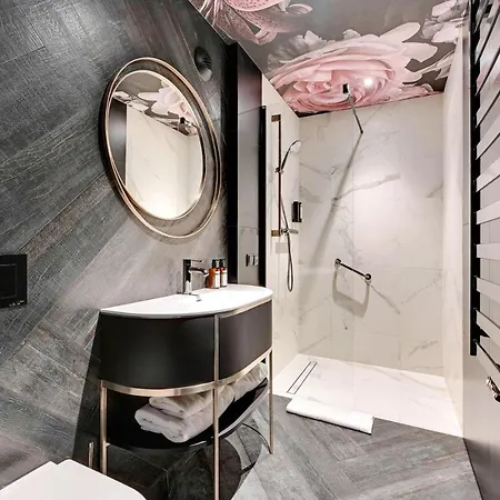 Готель Grano Old Town - Grano Old Town 4*