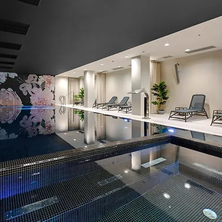 Hotell Grano Old Town 4*